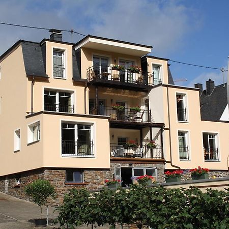 Weingut Goeres Hotel บรีเดล ภายนอก รูปภาพ