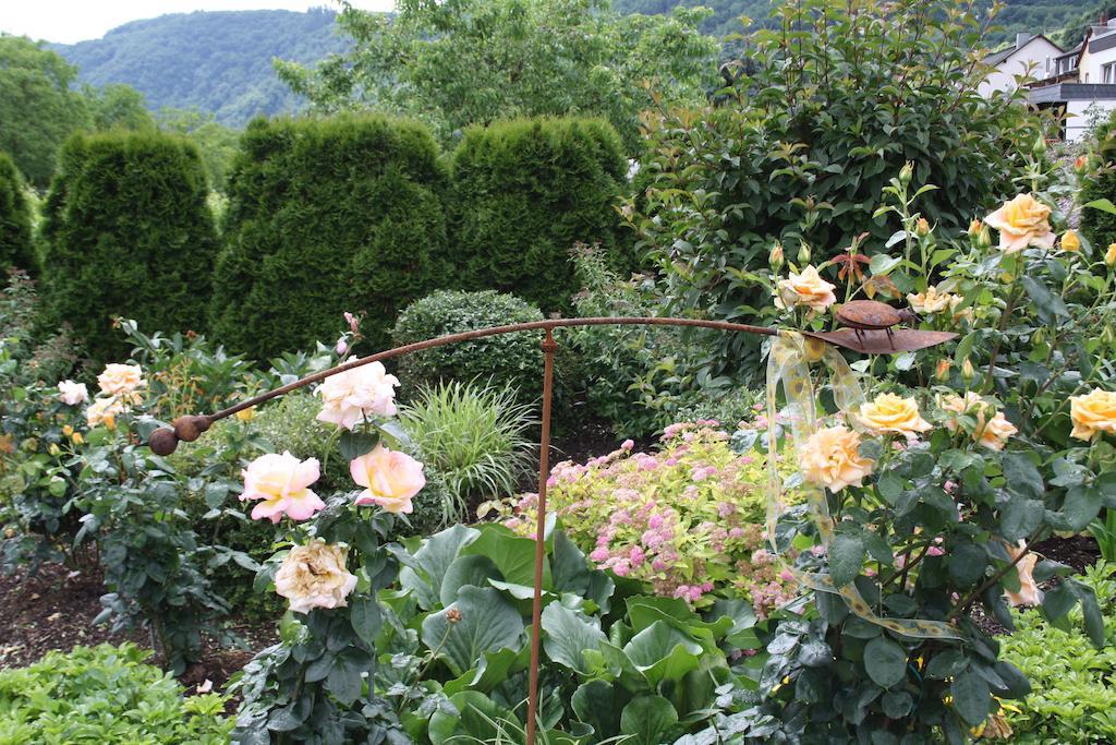 Weingut Goeres Hotel บรีเดล ภายนอก รูปภาพ